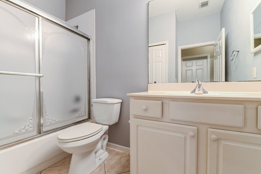 Building Photo - 12847 Timber Ridge Dr