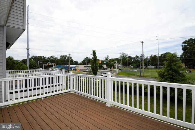 Building Photo - 56 Iron Gate Rd