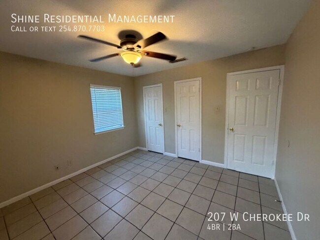 Building Photo - 207 W Cherokee Dr