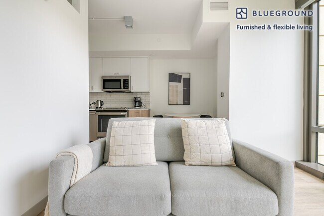 Building Photo - 89 E Dedham St