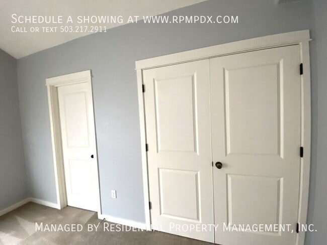 Building Photo - 2518 NW 1st Dr