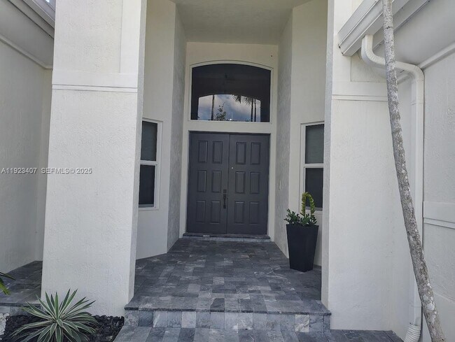 Building Photo - 15802 SW 15th St