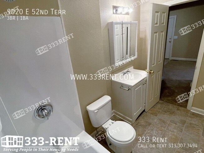 Building Photo - 9020 E 52 Terrace