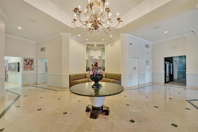 Building Photo - 1301 NE Miami Gardens Dr
