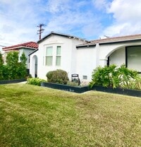 Building Photo - Gorgeous 3 Bedroom 2 Bath Updated House for Lease Near SoFi!