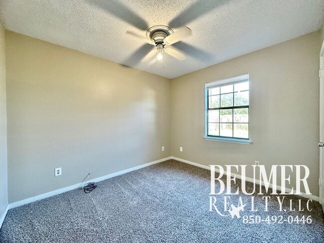 Building Photo - 3br 2bath 1230 Sqft Home for Rent