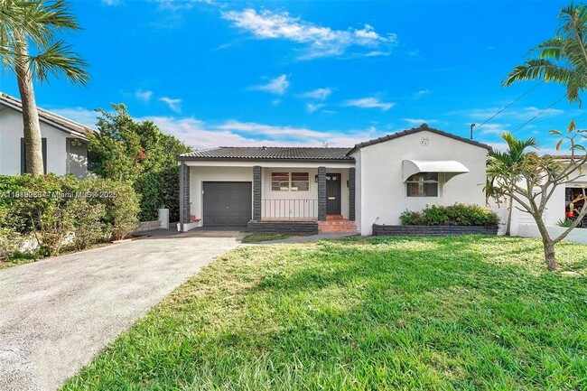 Building Photo - 9173 Byron Ave