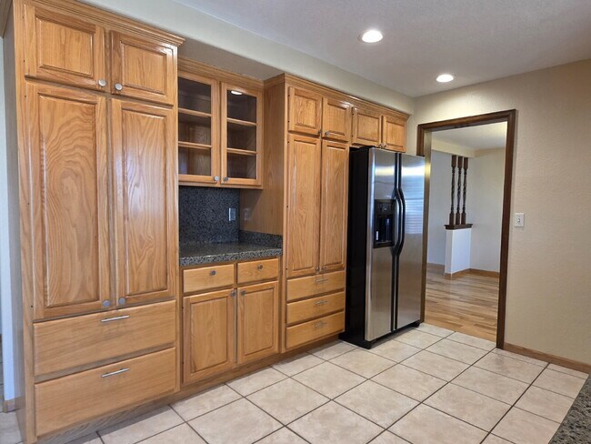 Building Photo - Single-Family Home in Near-Perfect Condition | 3-Car Garage | Covered Patio | Large Unfinished Ba...