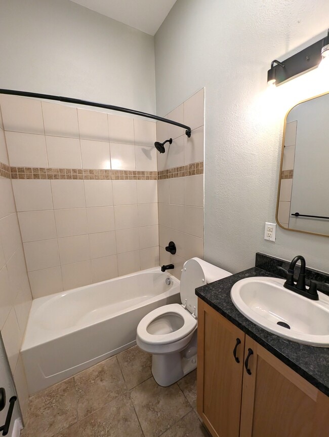 Floorplan - Curtis Flats