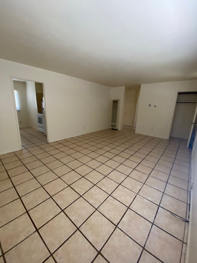 Primary Photo - Beautiful 3 Bedroom Home! Available Now!