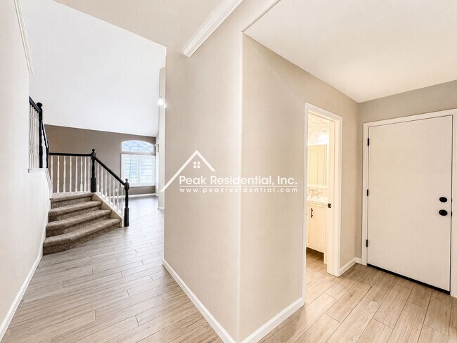 Building Photo - 437 Anacapa Dr