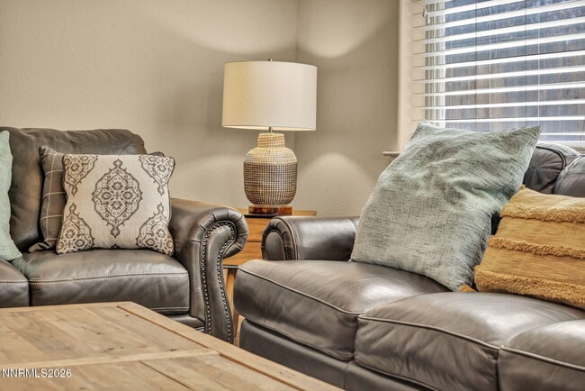 Building Photo - 3680 Coastal St