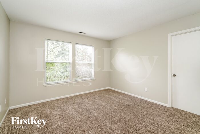 Building Photo - 7433 Redcliff Rd