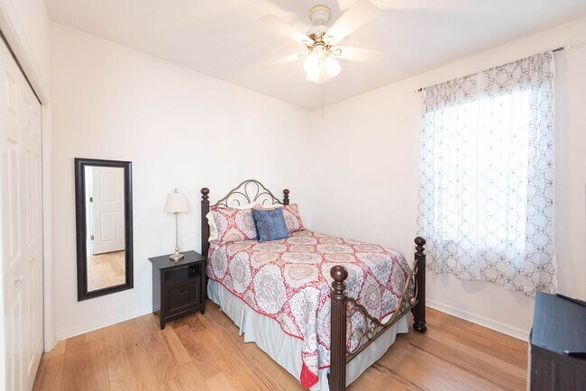 Building Photo - Beautiful Home in Satellite Beach including Lawncare and Community Pool