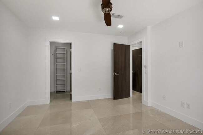 Building Photo - 21922 Cypress Dr
