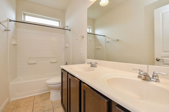Building Photo - 16608 Spirit Lake Ct
