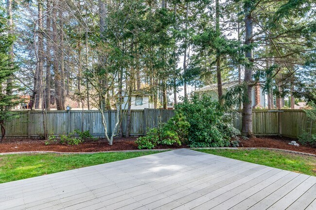 Building Photo - 3 Bedroom 2.5 Bath House