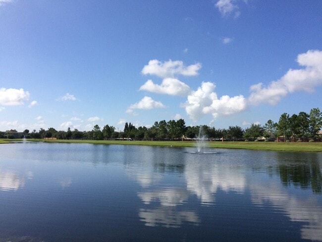 Building Photo - 914 Crystal Bay Ln