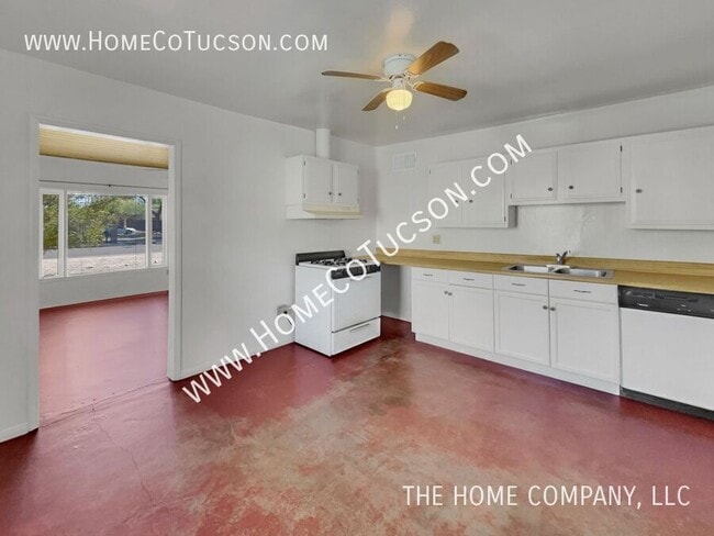 Building Photo - 1721 E Adelaide Dr