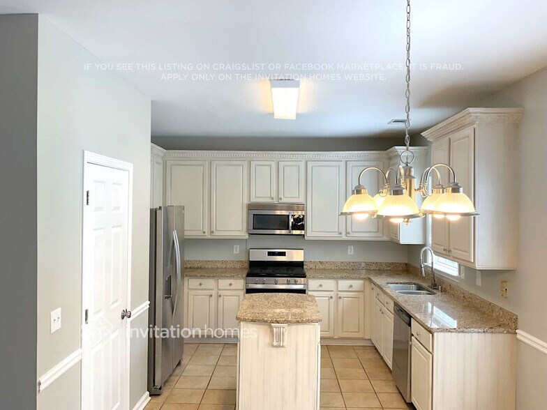 Building Photo - 2667 Summerbrooke Dr