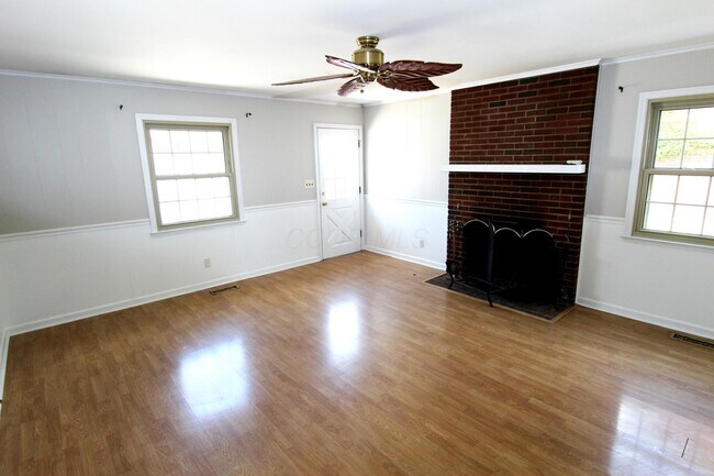 Building Photo - 4777 Nugent Dr