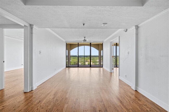 Building Photo - 3211 W Swann Ave