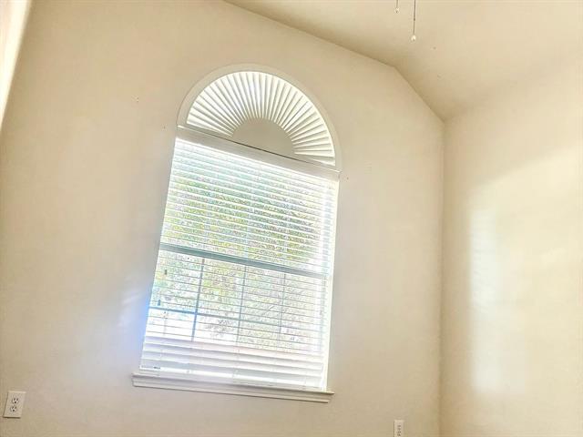 Building Photo - 100 Morel Dr