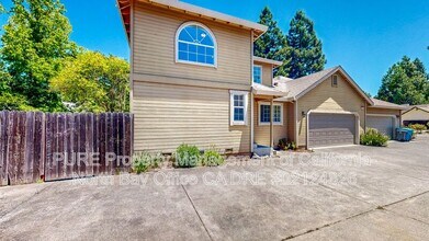 Building Photo - 5075 Charmian Dr