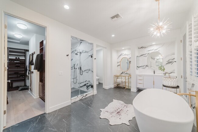 Building Photo - 7337 Corte TOMILLO