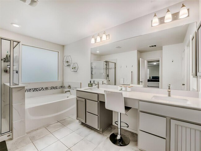 Building Photo - 159 Kennicott Dr