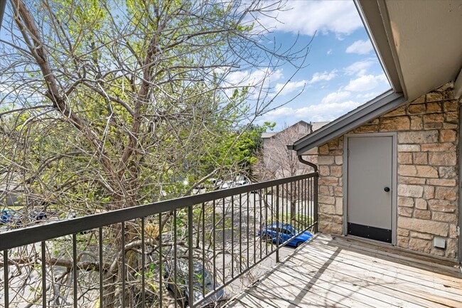 Building Photo - 2575 S Syracuse Way