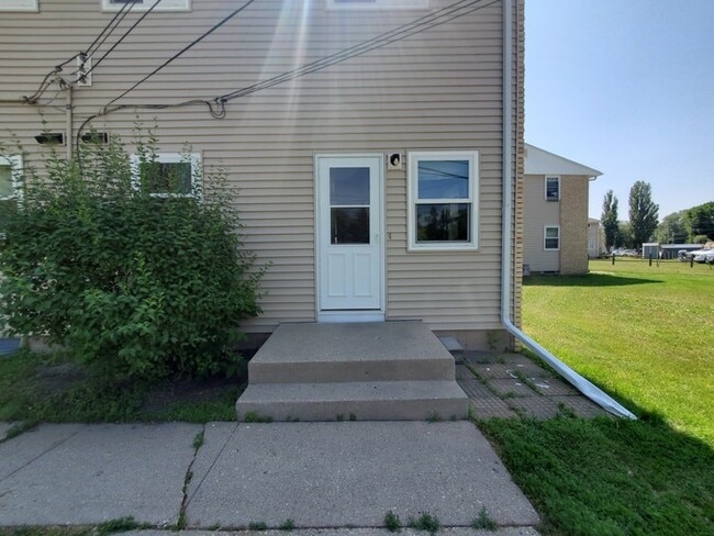 Building Photo - 1414.5 S 14th St