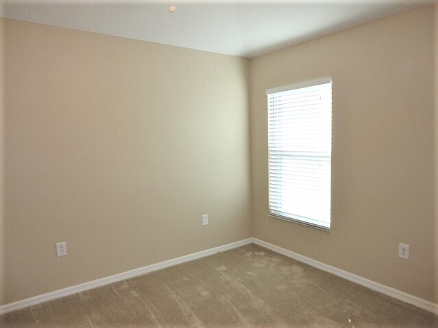 Building Photo - 403 Pine Pointe Ct