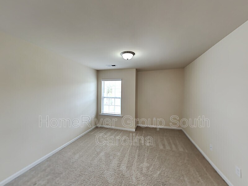 Building Photo - 141 Crimson Queen Dr