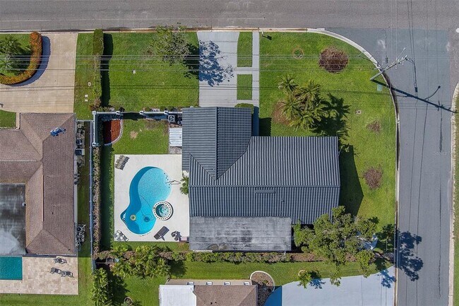 Building Photo - 400 Capri Blvd