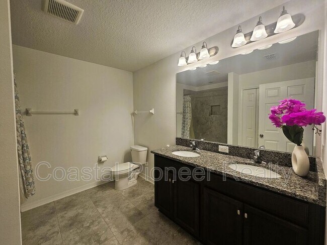Building Photo - 16073 Sonoma Grv Cir