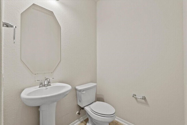 Building Photo - 2246 Oakleaf Trail Ln
