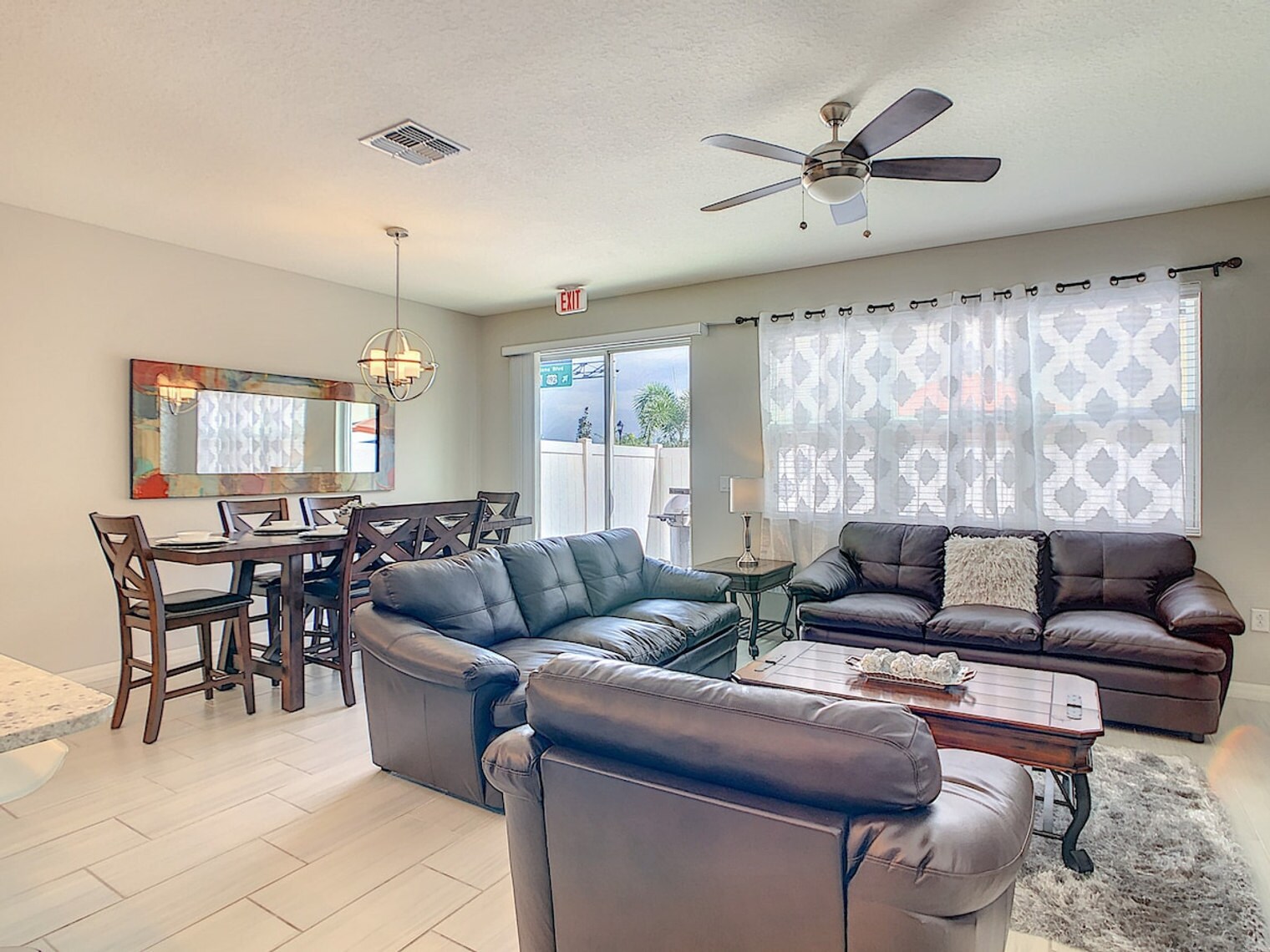 Building Photo - 5142 Adelaide Dr