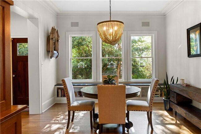 Building Photo - 979 Springdale Rd NE