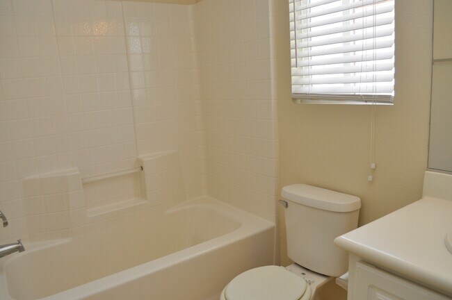 Building Photo - 10137 Maidens Wreath Ct