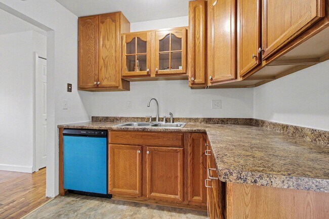 Building Photo - 2329 Brooktree Ct