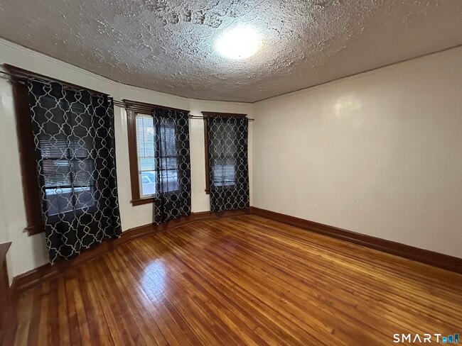 Building Photo - 40 Cabot St