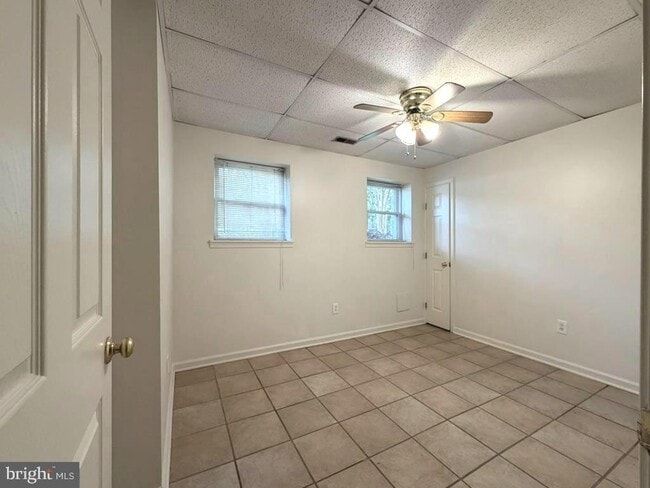 Building Photo - 2495 Vineyard Ln