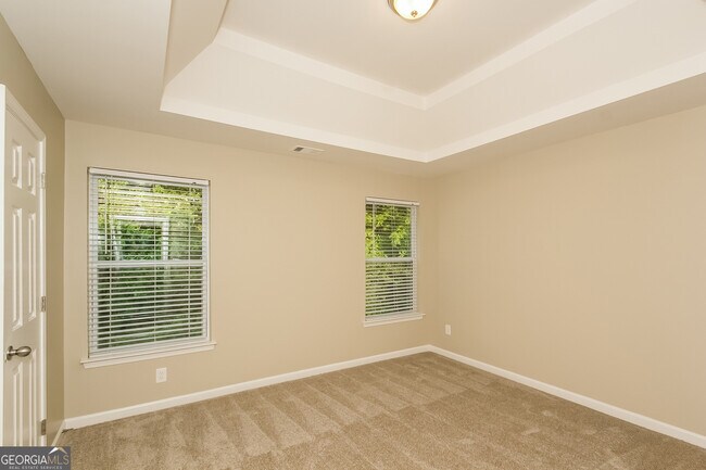 Building Photo - 6318 Shell Dr SW