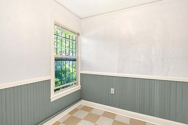 Interior Photo - Roosevelt Apartments
