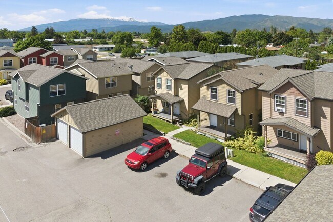 Building Photo - Two Bedroom Condominium located in Central Missoula