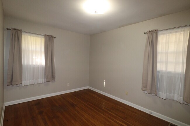 Building Photo - 501 Westerfield Way