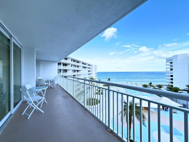 Building Photo - 3546 S Ocean Blvd