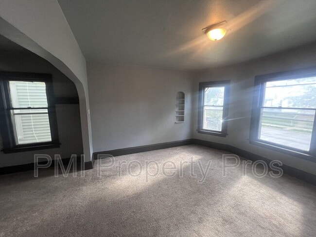 Building Photo - 2530 N 37th St