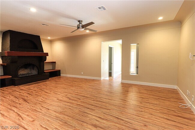 Building Photo - 2100 Santa Ynez Dr